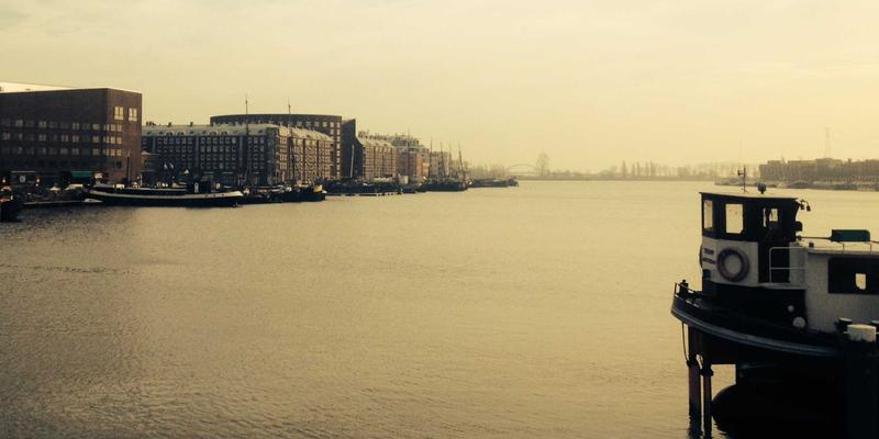 从三层到Spine-Leaf：数据中心网络架构演进与规模化设计实战指南